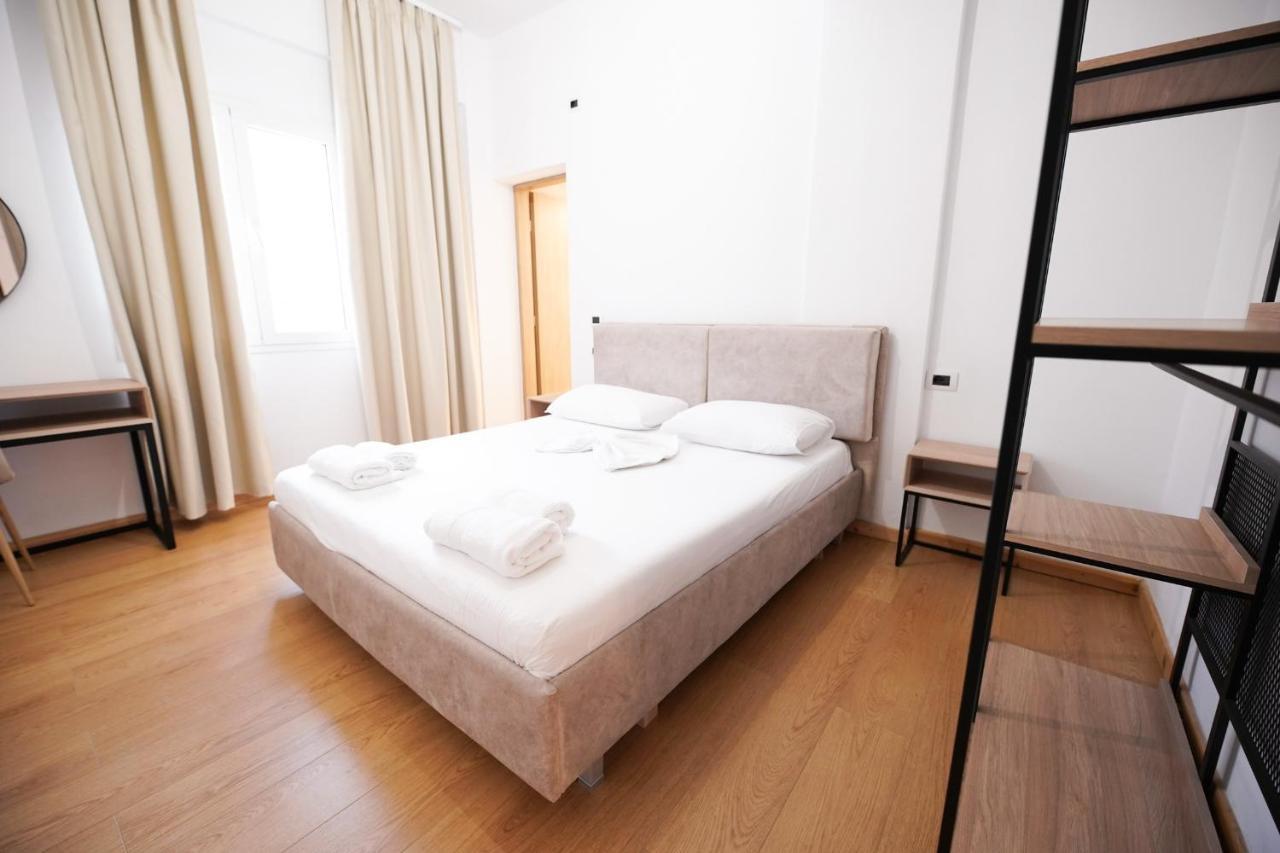 Vila Milo Himare Exteriör bild