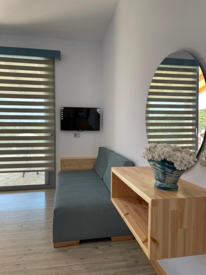 Vila Milo Himare Exteriör bild